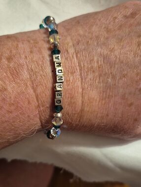 Grandma Beaded Bracelet in Sterling Silver Letters and Swarovski Crystal